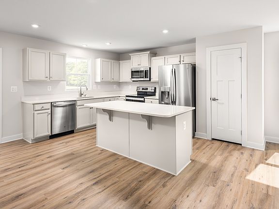 2nd image of 562 Carothers Way