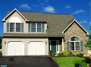 2 Illinois Ave, Sinking Spring, PA 19608