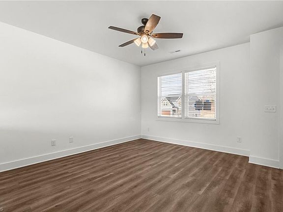 5th image of 109 Indian Wells Ct