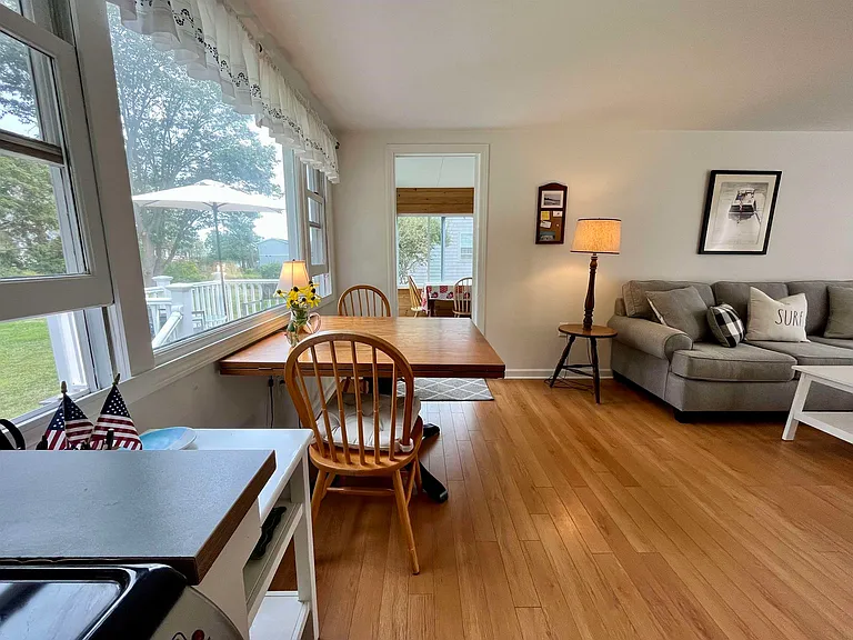19 Myrica Ave — Photo 14