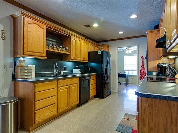 5th image of 3332 Derby Cir