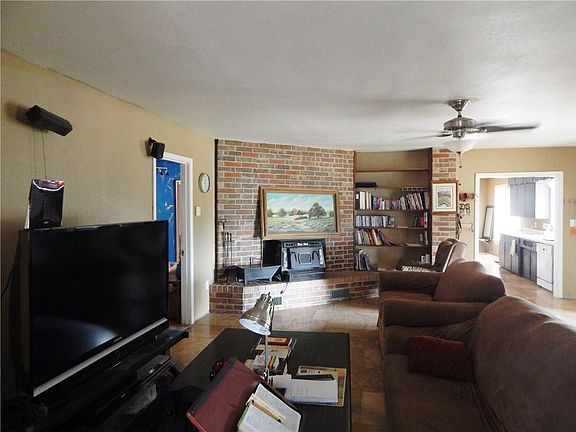 3rd image of 3525 County Road 805