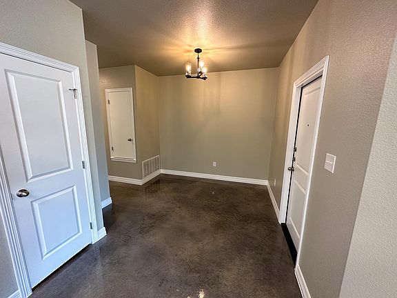 5th image of 1121 Antelope Trl #A