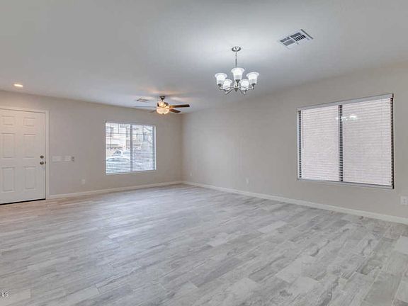 5th image of 43267 W Maricopa Ave