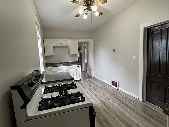 5th image of 20931 N Vine Ave