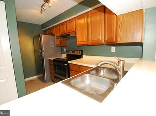 823 Stratford Way APT J, Frederick, MD 21701