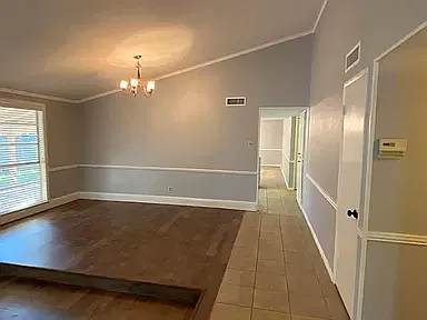 3 bed, 1803 sqft, $2,200 — Photo 2