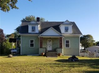 464 Cottage St, Woonsocket, RI 02895