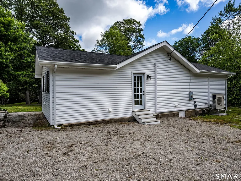 115 Shore Dr — Photo 20