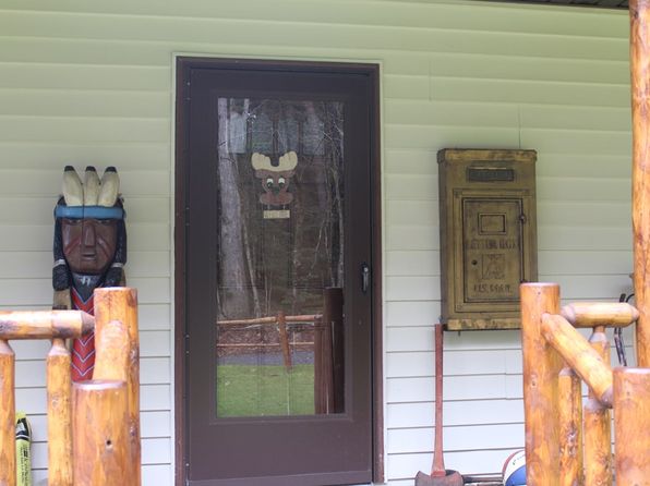 38 Oak Ln, Clarington, PA 15828