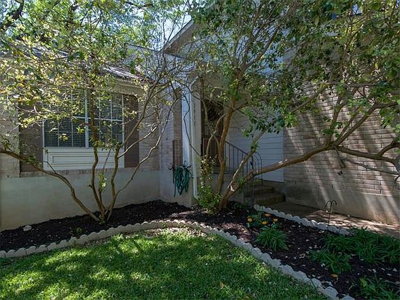 3rd image of 1417 Elm Brook Dr