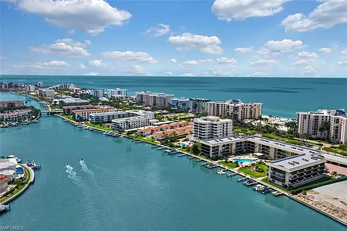 3200 Gulf Shore Blvd N Photo 1