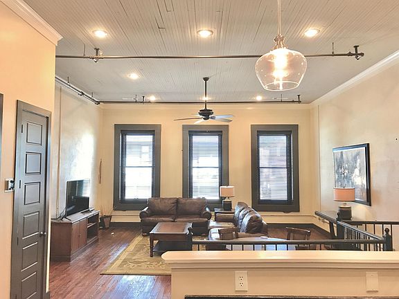 2nd image of 109 S Lafayette St