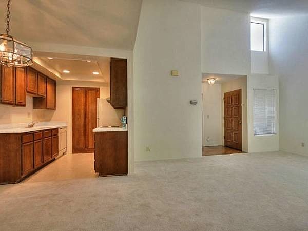 1st image of 1746 Braddock Ct