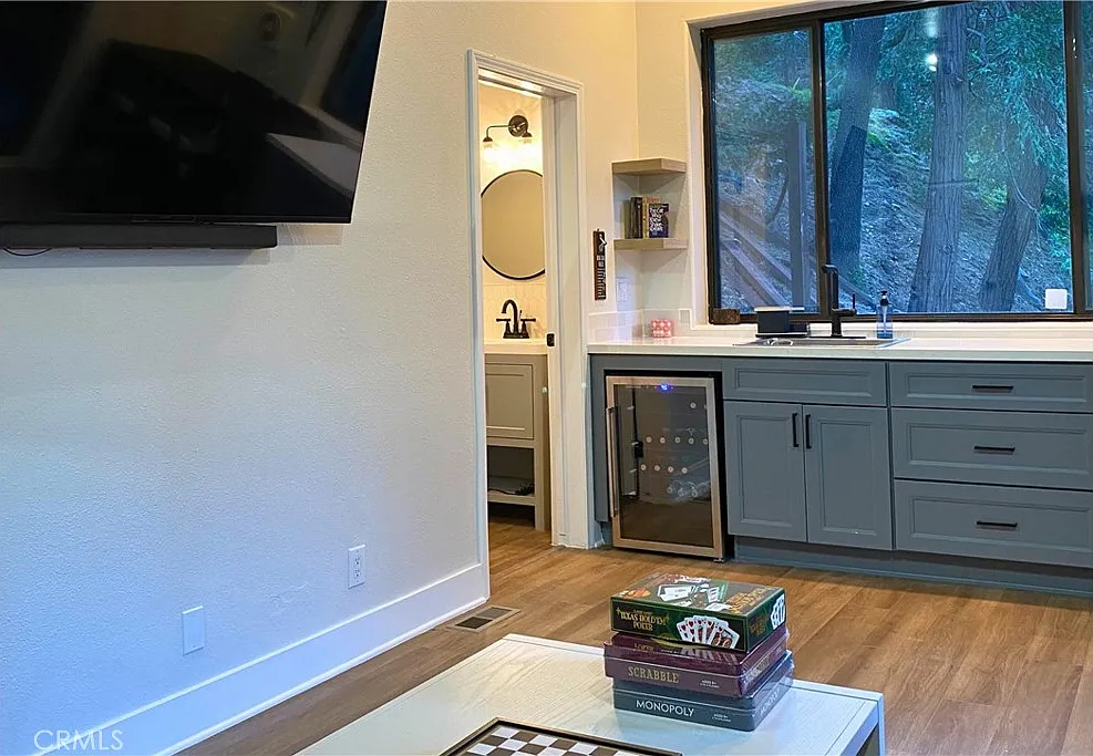 4 bed, 2344 sqft, $3,150 — Photo 4