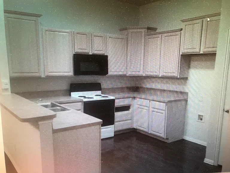 2113 Ragland Rd — Photo 8