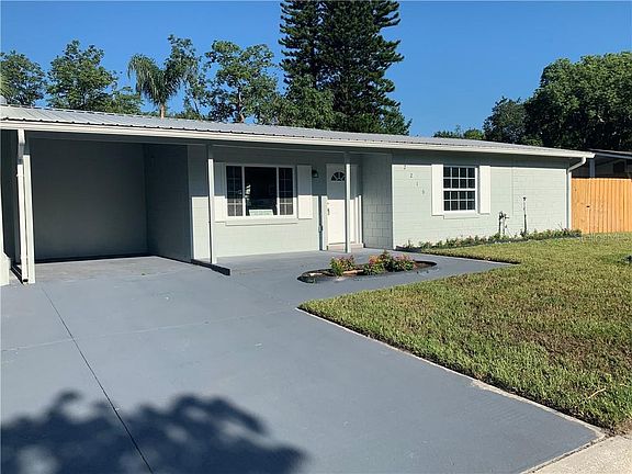 4th image of 2216 Driftwood Dr