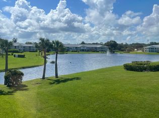 387 N Grove Isle Cir UNIT 387, Vero Beach, FL 32962