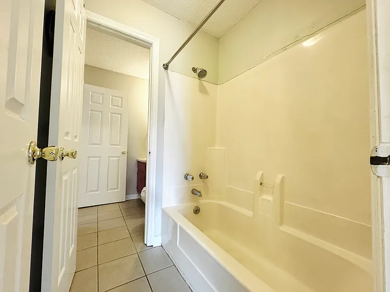 3228 Lakeford Dr — Photo 16