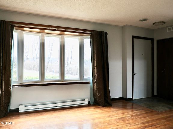 5th image of 1016 Beechnut Pkwy