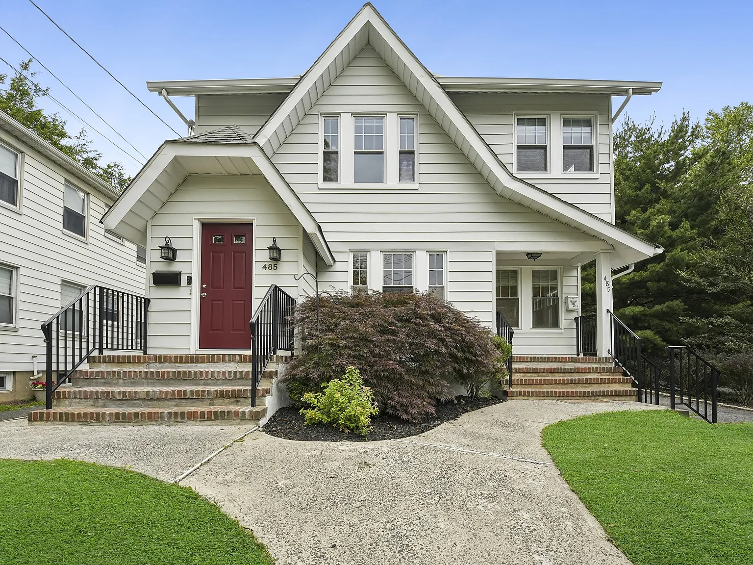 3 bed, $4,000 — Photo 1
