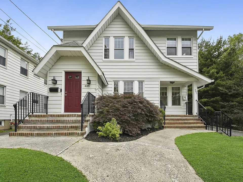 485 Valley Rd #2