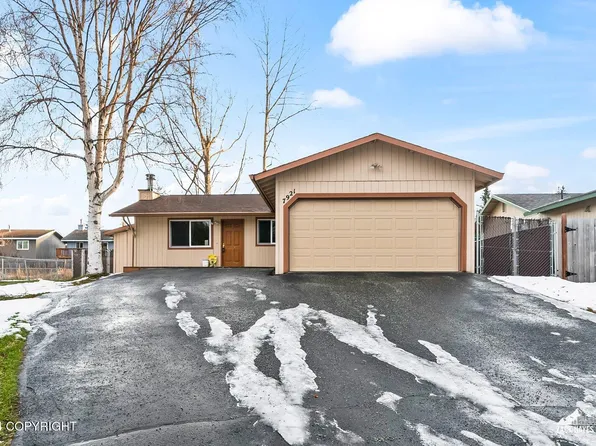 7921 Kiana Cir, Anchorage, AK 99507