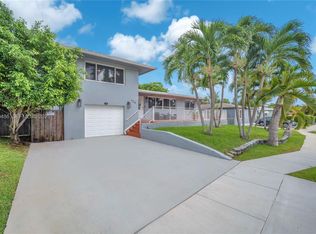 Acres Lake Estates, Hallandale, FL 33009