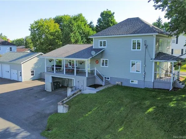 21 Hillcrest Ave, Hartland, NB E7P 1M7