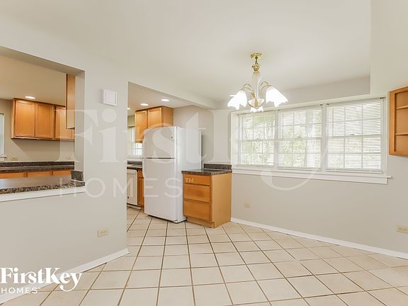 4th image of 1399 Sheridan Rd