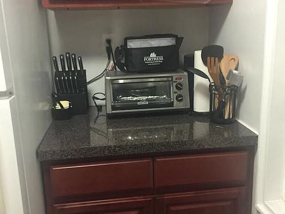 4th image of 3200 Netherland Ave APT 4K