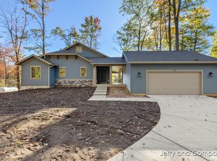 3728 Schermerhorn Lake Dr, Allegan, MI 49010