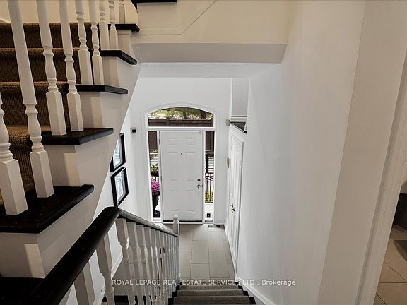 5th image of 3525 Yonge St #Townhouse 3
