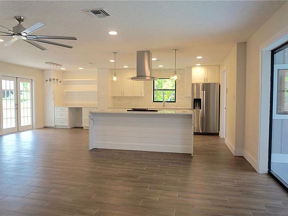 5th image of 1260 Cornish Ct