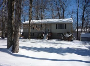 6207 Park Pl, Tobyhanna, PA 18466