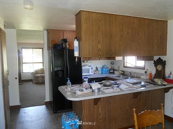 5th image of 9001 E E Street