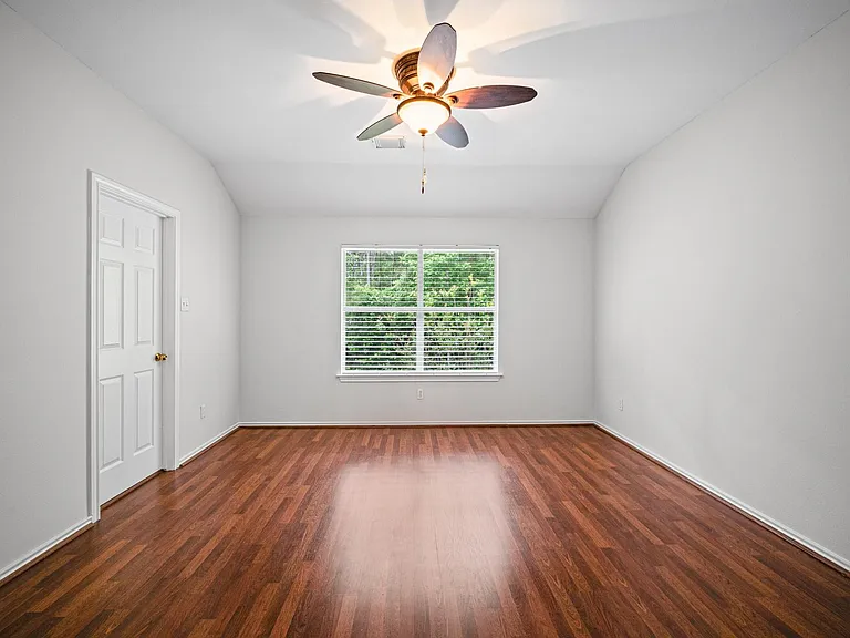 35 Ledgestone Pl — Photo 22