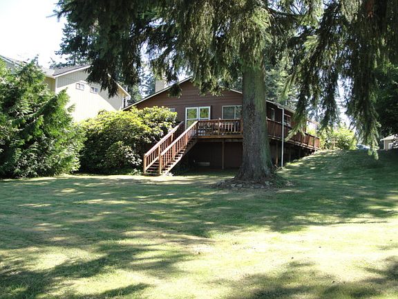 5th image of 4722 N Island Dr E