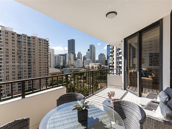 3rd image of 520 Brickell Key Dr APT A1207