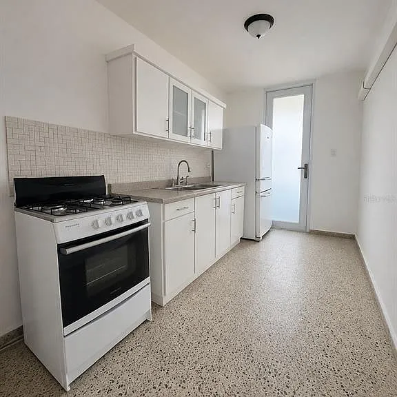 12 San Fdernando Gdns #D3 — Photo 9