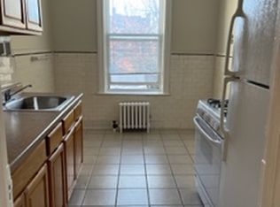 8438 120th St APT 4A, Kew Gardens, NY 11415