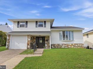 9703 Jeanes St, Philadelphia, PA 19115