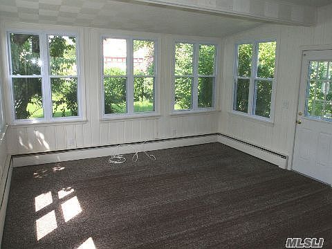 4th image of 18 Davis St