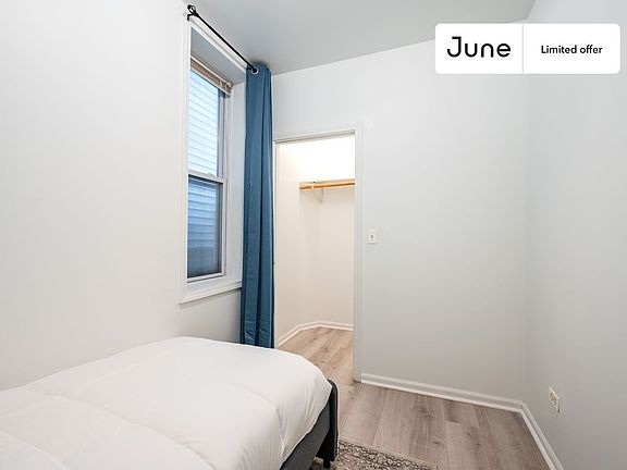 3rd image of 1012 W Cullerton St #3-C