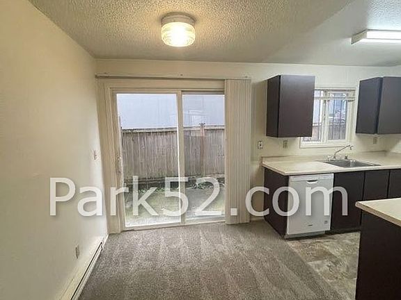 4th image of 631 N Fife St APT 2