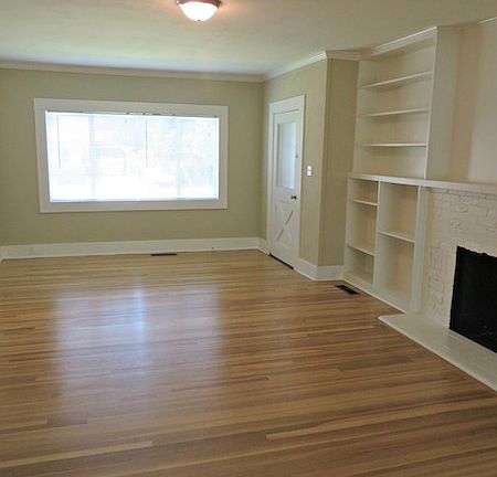 3rd image of 632 Lexington Ave