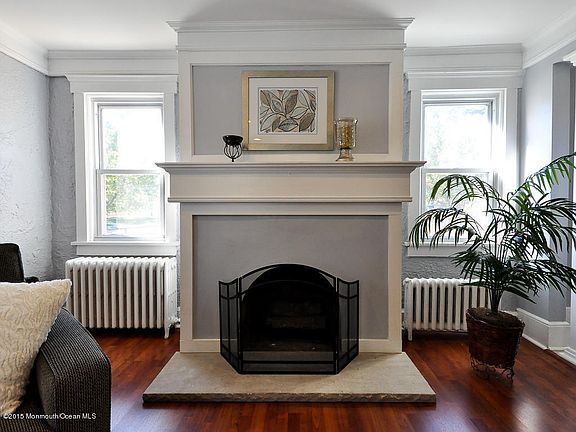 5th image of 142 Beachwood Blvd
