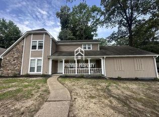 2661 Surrey Wood Dr, Memphis, TN 38134