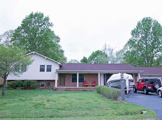 550 Pine Ridge Rd, Lexington, TN 38351