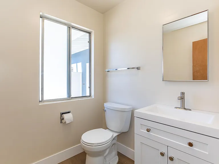 1/2 bath off of the laundry room